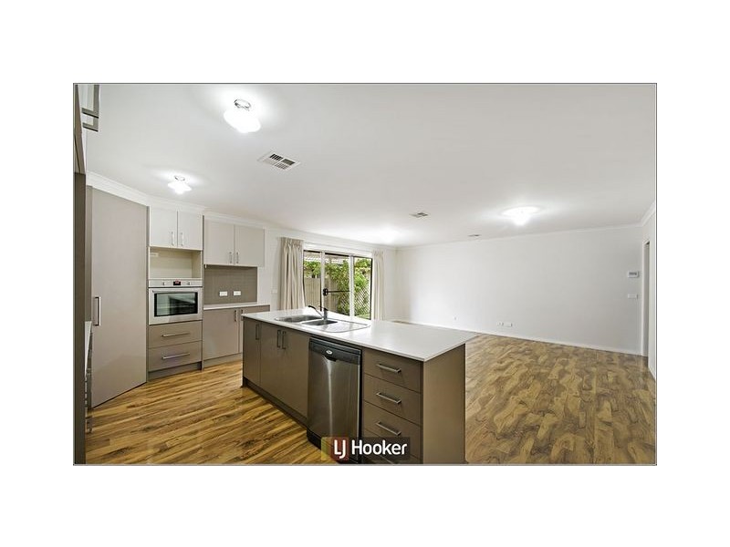 12 Joan Long Street, Franklin ACT 2913