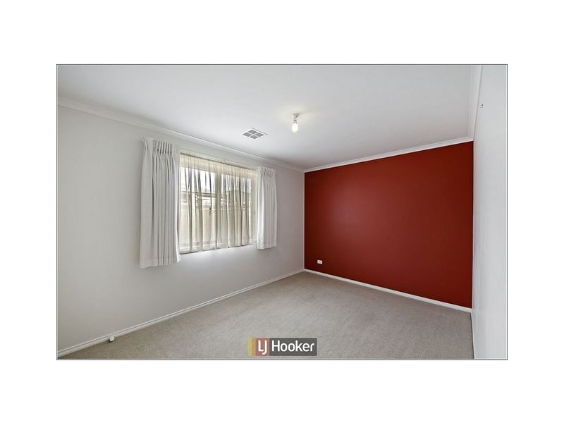 12 Joan Long Street, Franklin ACT 2913