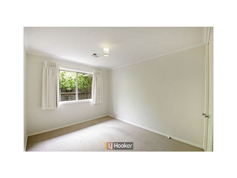 12 Joan Long Street, Franklin ACT 2913