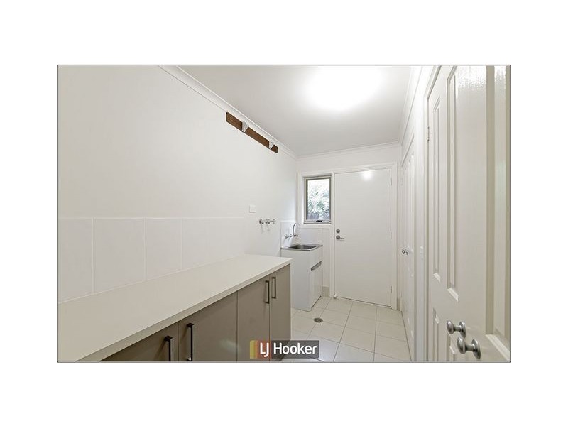 12 Joan Long Street, Franklin ACT 2913