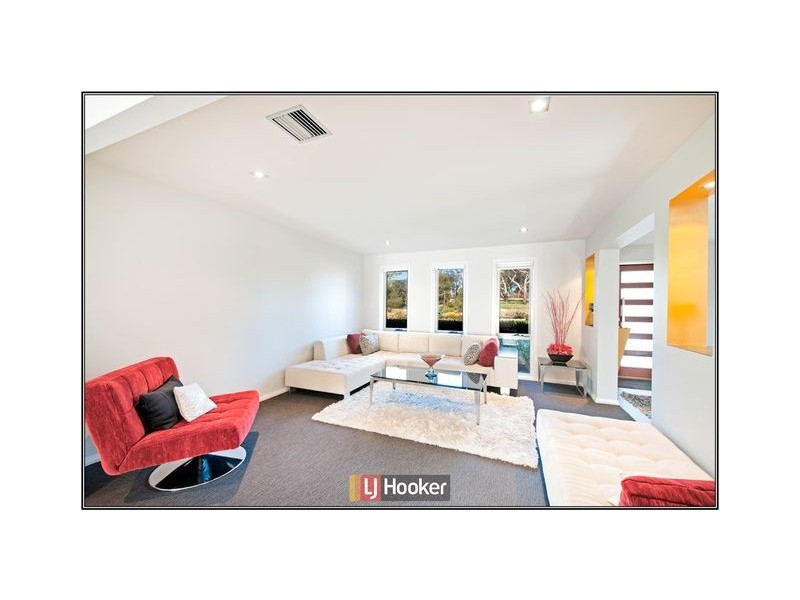 14 Eric Mawson Street, Harrison ACT 2914