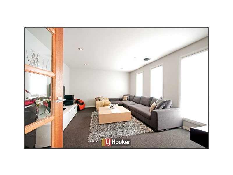 14 Eric Mawson Street, Harrison ACT 2914