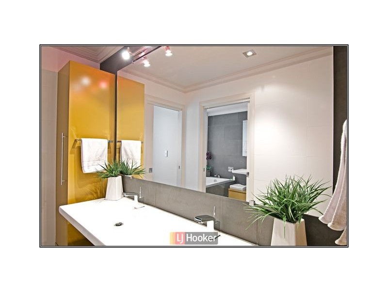14 Eric Mawson Street, Harrison ACT 2914
