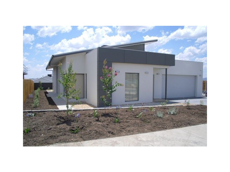 42 Serventy Street, Weston ACT 2611