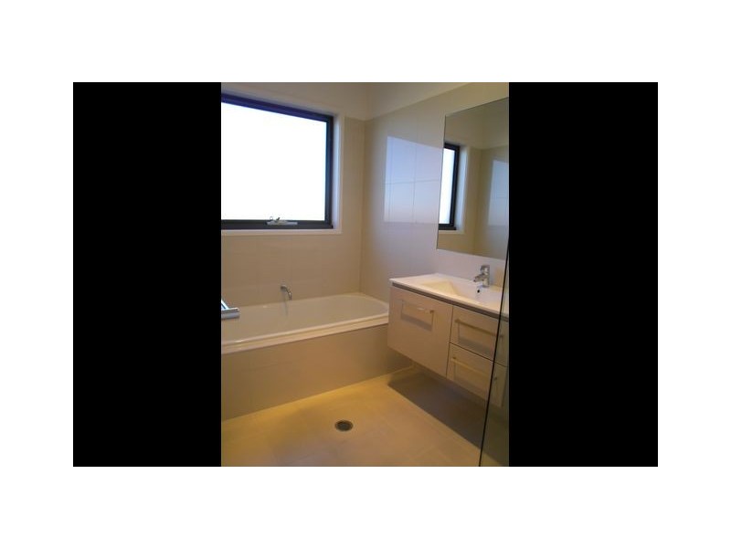 42 Serventy Street, Weston ACT 2611