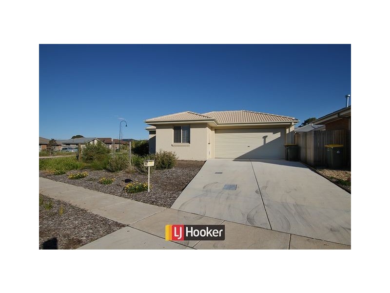 98 Refshauge Crescent, Macgregor ACT 2615