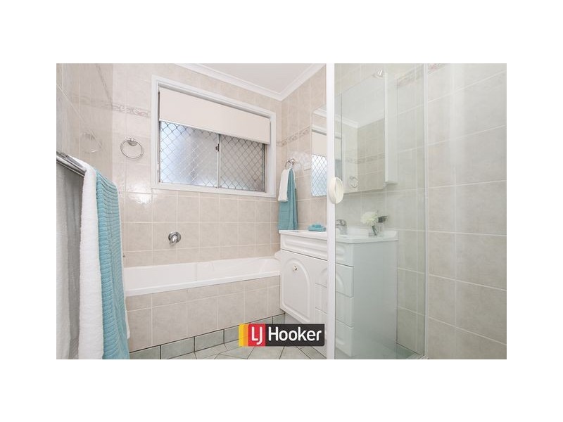4 Ballow Crescent, Macgregor ACT 2615