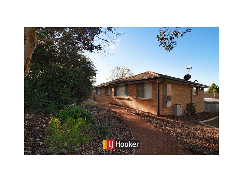 4 Ballow Crescent, Macgregor ACT 2615