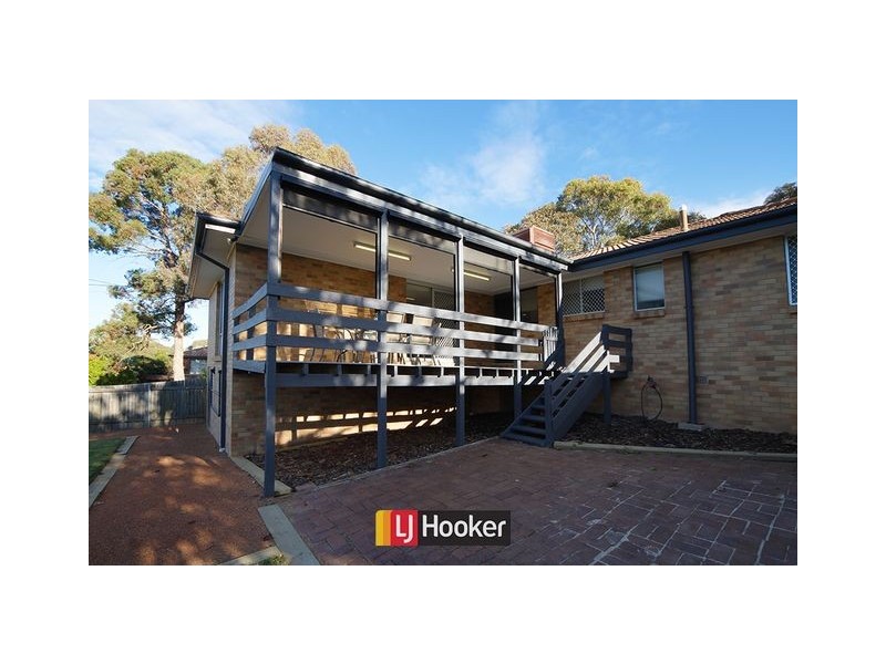 4 Ballow Crescent, Macgregor ACT 2615