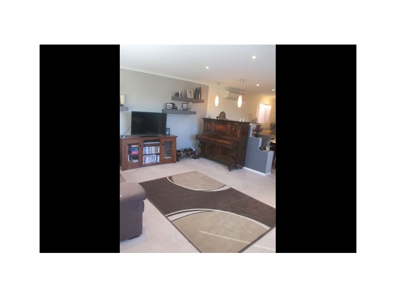 17 Bywaters Street, Amaroo ACT 2914