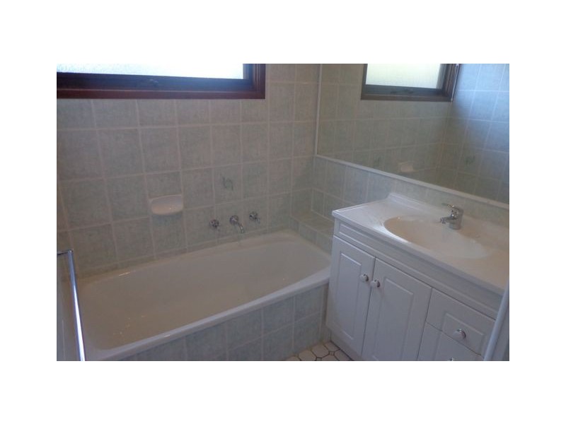 112 Ahkanasy Street, Evatt ACT 2617