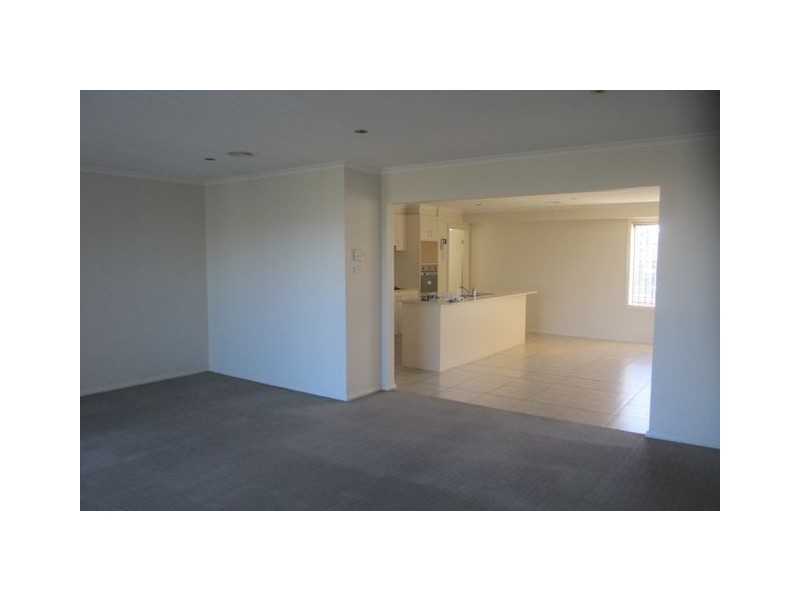 113 Anthony Rolfe Avenue, Gungahlin ACT 2912