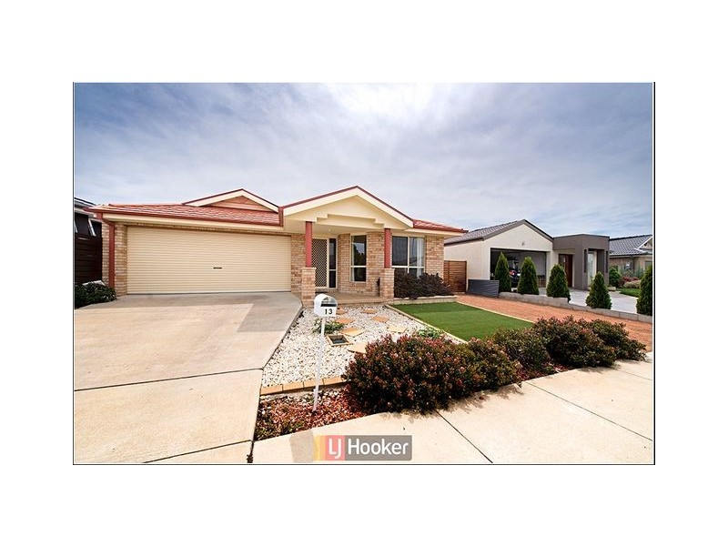 13 Jeannie Gunn Street, Franklin ACT 2913