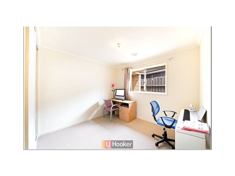 13 Jeannie Gunn Street, Franklin ACT 2913