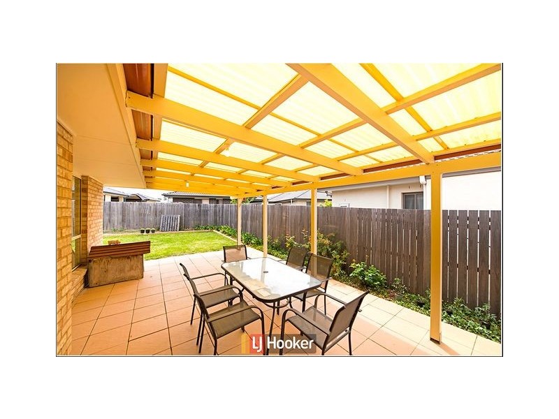 13 Jeannie Gunn Street, Franklin ACT 2913