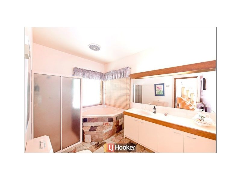 54 Fidge Street, Calwell ACT 2905