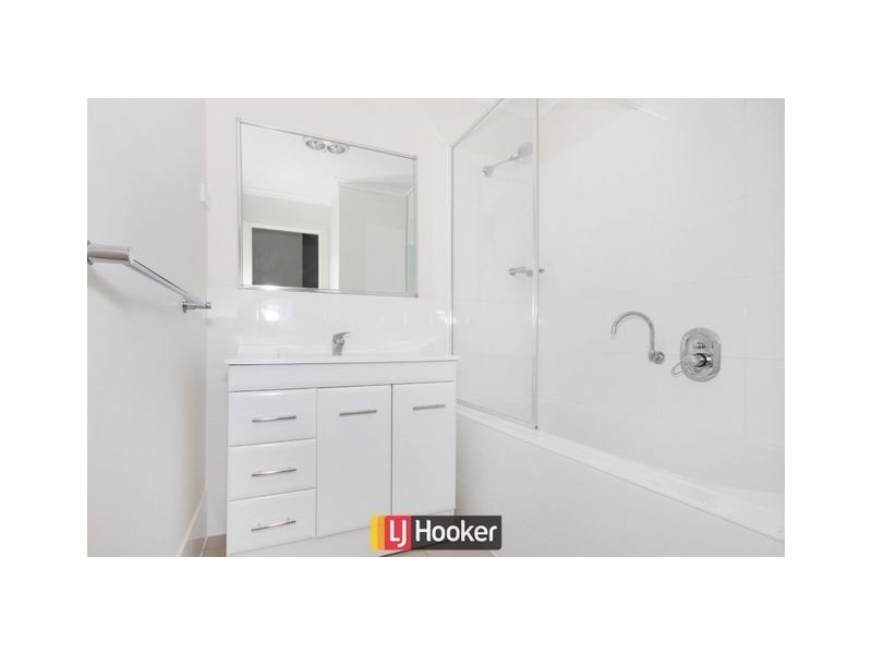 52/64 Kings Canyon, Harrison ACT 2914