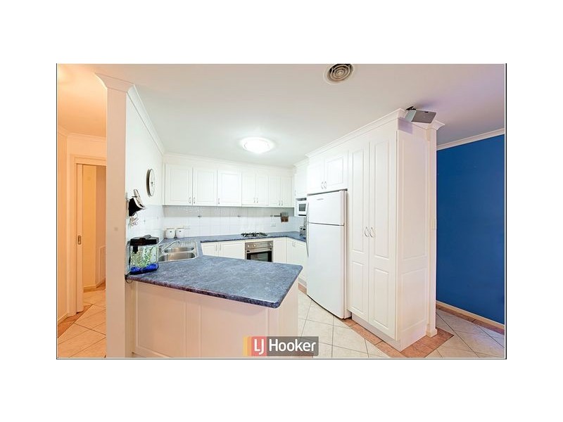 211 Halloran Drive, Jerrabomberra NSW 2619