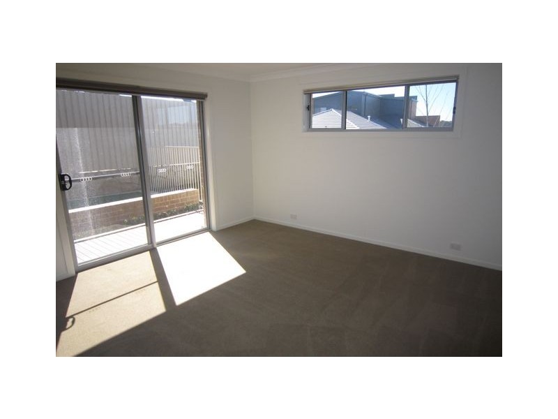 48 Loma Ruddock Street, Forde ACT 2914