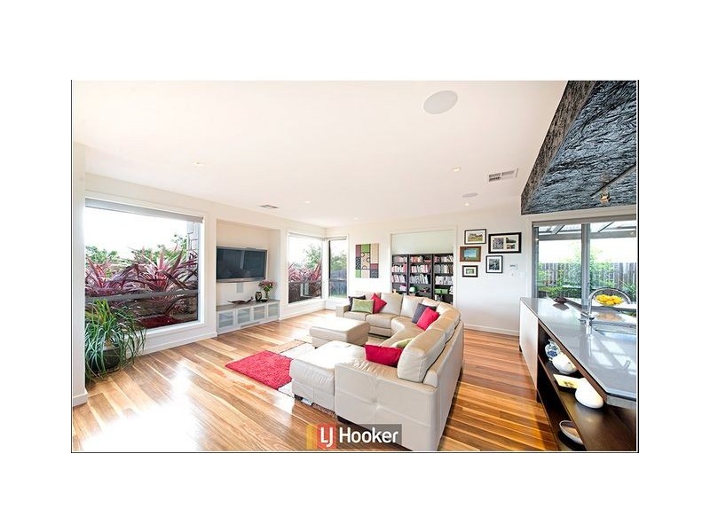 15 Whitington Street, Franklin ACT 2913
