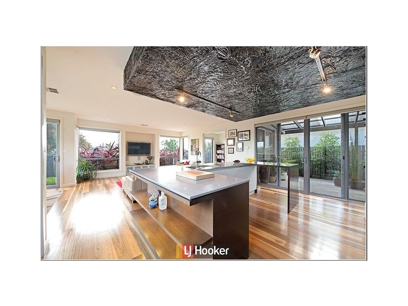 15 Whitington Street, Franklin ACT 2913