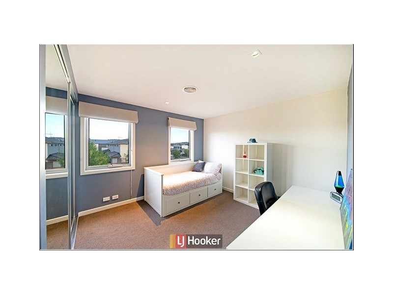 15 Whitington Street, Franklin ACT 2913