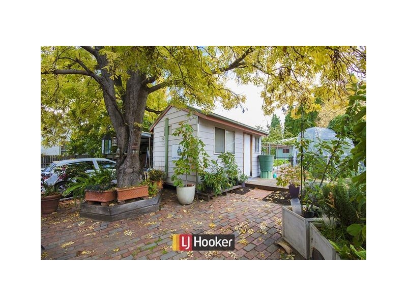 2 Meehan Gardens, Griffith ACT 2603