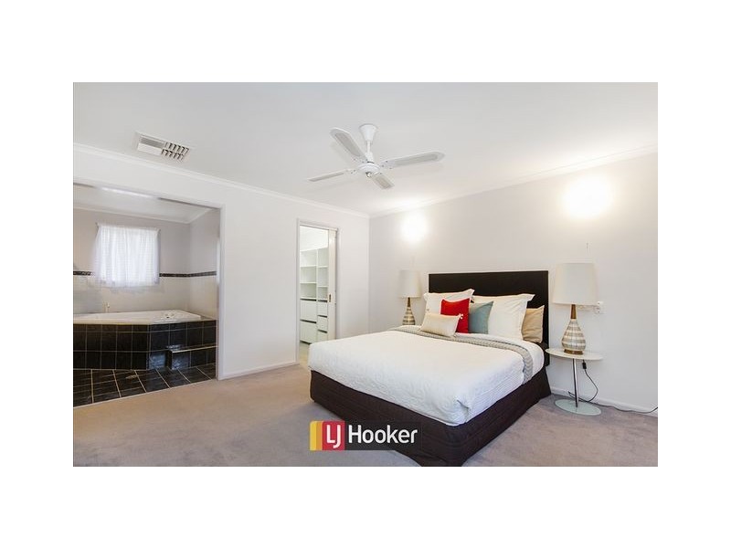 10 Lienhop Street, Theodore ACT 2905