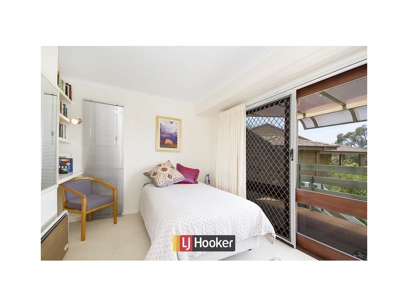 14 Molineaux Place, Farrer ACT 2607