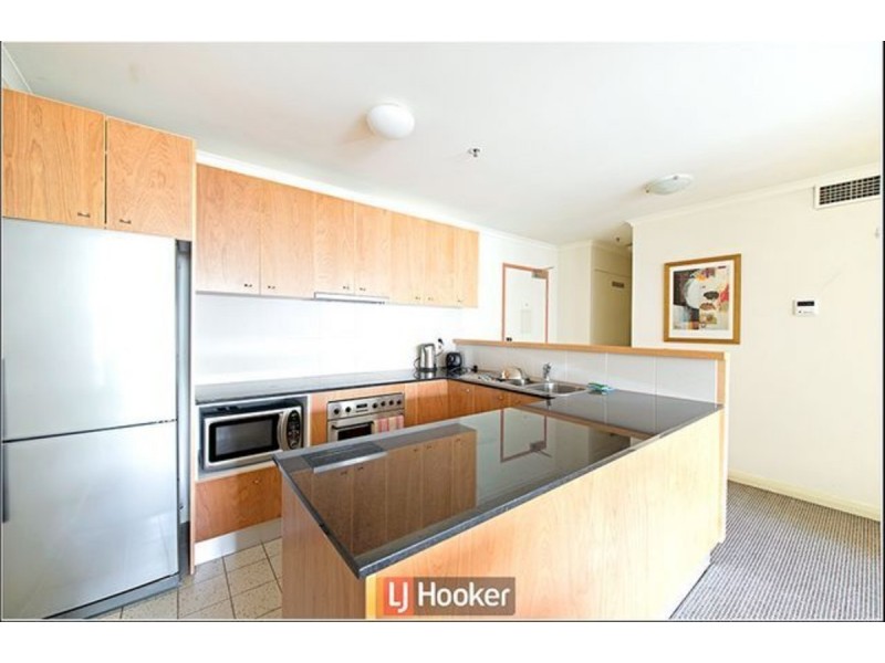 215/2 Akuna Street, City ACT 2601