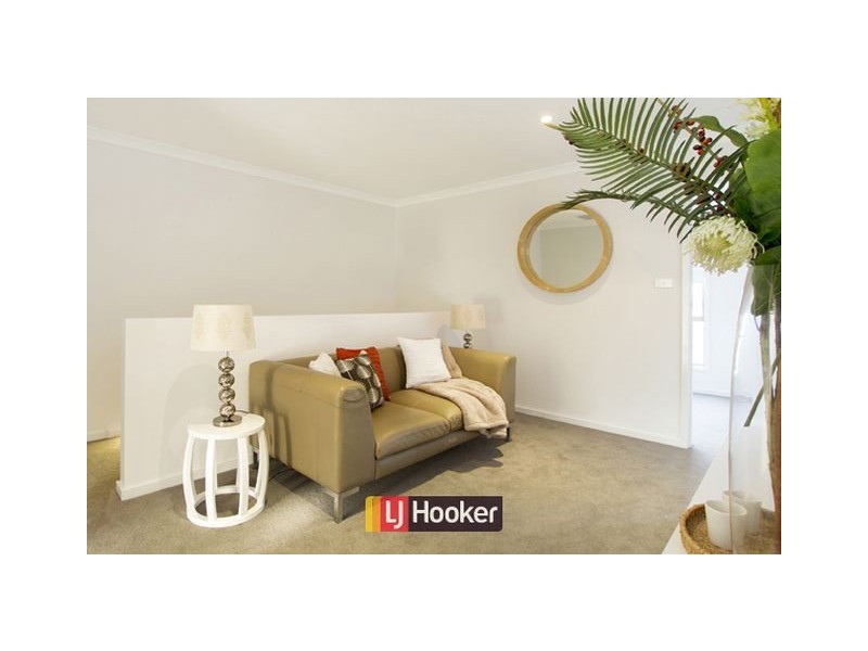 29 Mayfair Bott Crescent, Casey ACT 2913