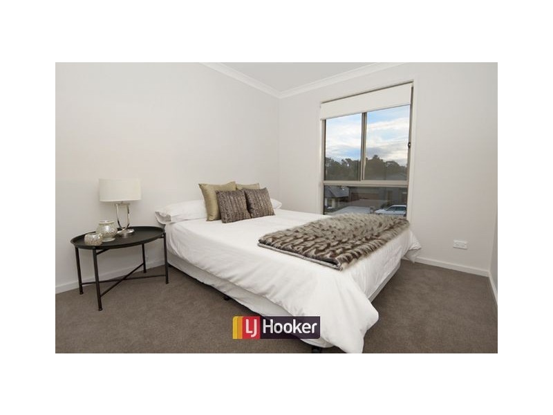29 Mayfair Bott Crescent, Casey ACT 2913
