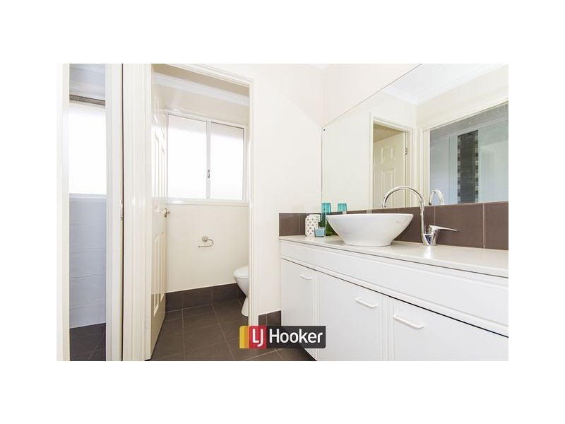 7 Redwood Avenue, Jerrabomberra NSW 2619
