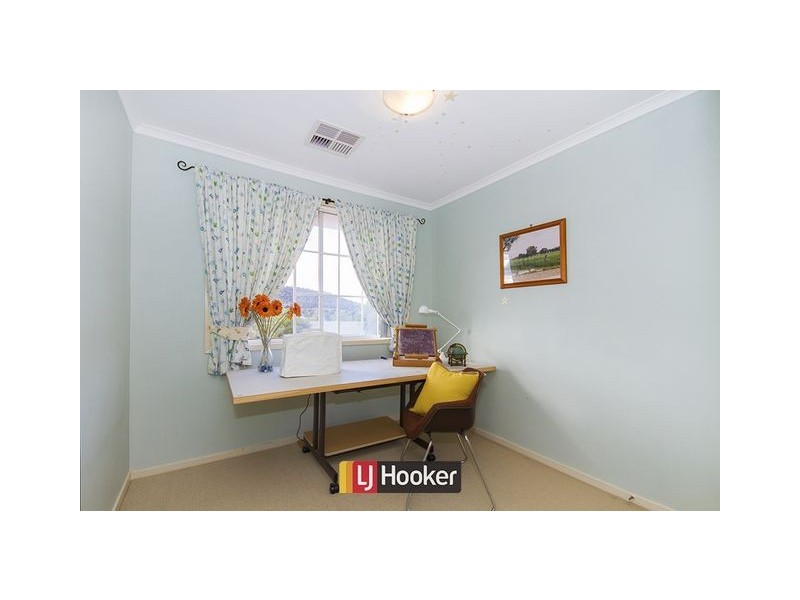 7 Redwood Avenue, Jerrabomberra NSW 2619