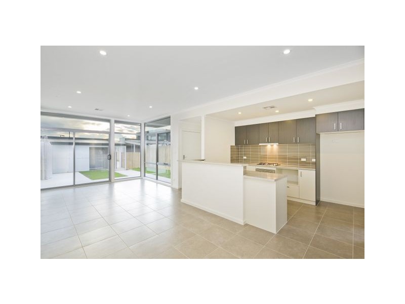 4/3 Adventure Street, Harrison ACT 2914