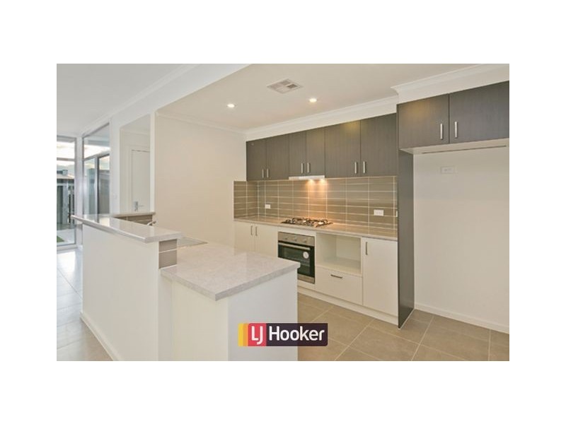 4/3 Adventure Street, Harrison ACT 2914