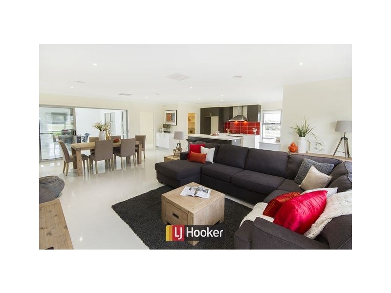 26 Pooley Street, Forde ACT 2914
