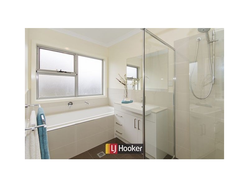 26 Pooley Street, Forde ACT 2914