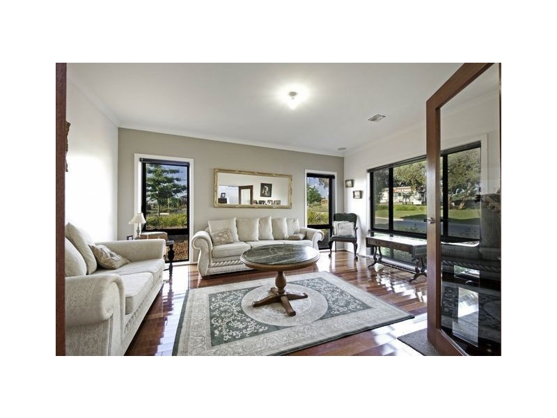 33 Neil Harris Crescent, Forde ACT 2914