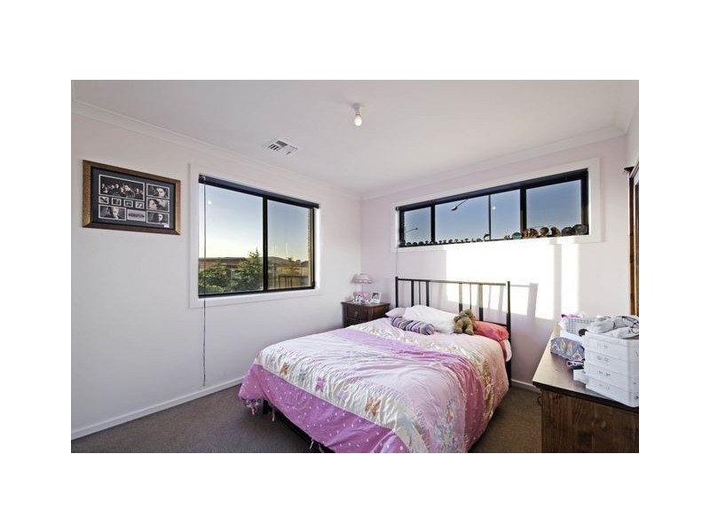 33 Neil Harris Crescent, Forde ACT 2914