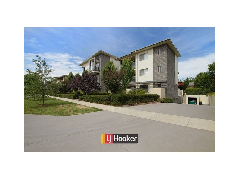 8/74 Henty Street, Braddon ACT 2612