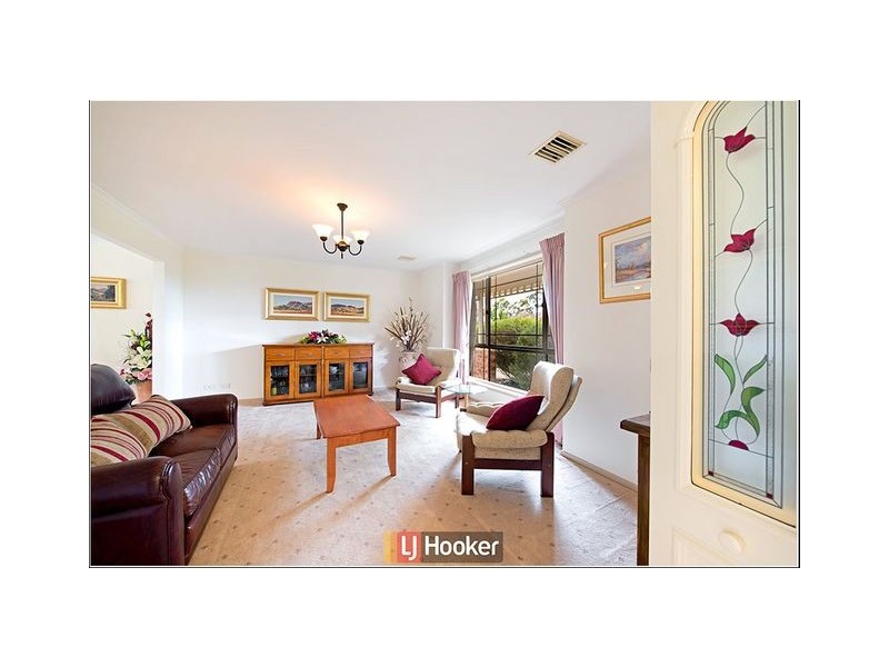 8 Ayers Fowler Street, Nicholls ACT 2913