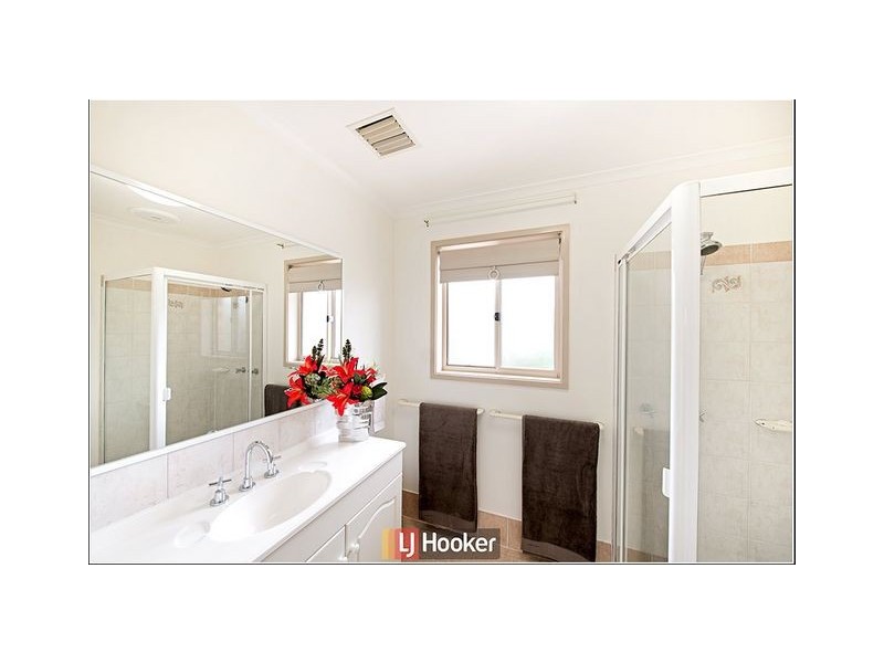 8 Ayers Fowler Street, Nicholls ACT 2913