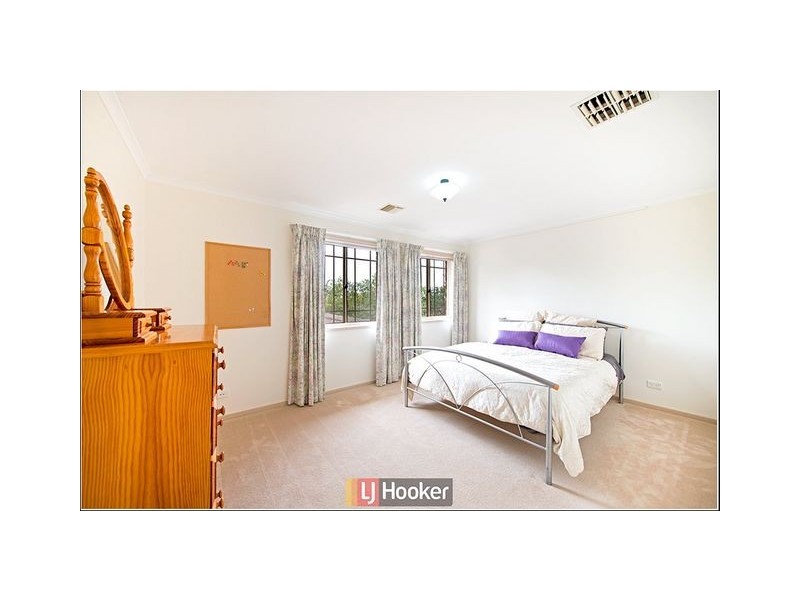8 Ayers Fowler Street, Nicholls ACT 2913