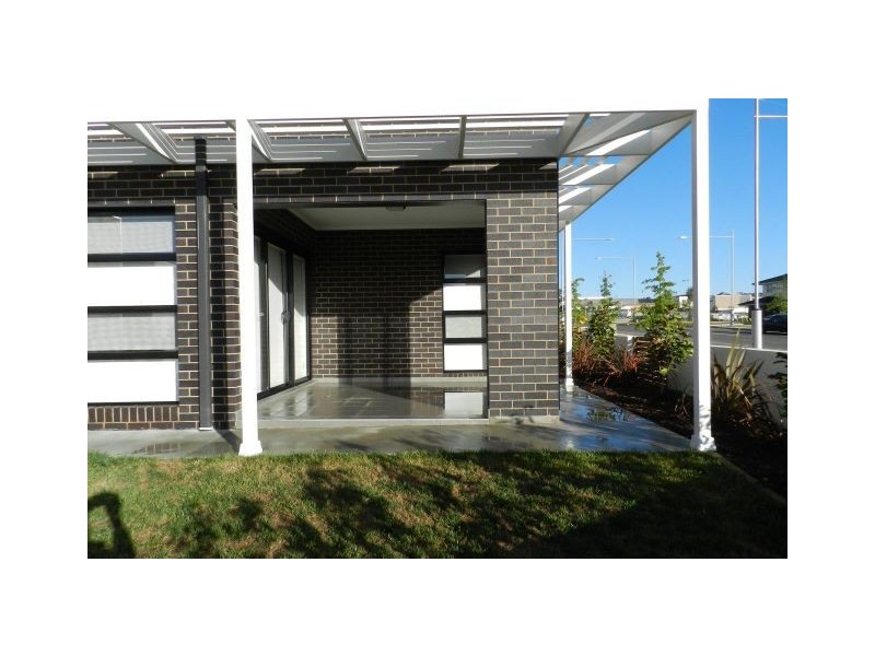 2 Errol Street, Crace ACT 2911