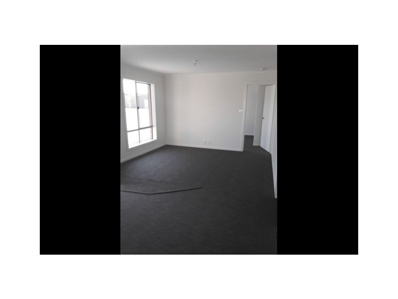 8/35 Clare Burton Circuit, Franklin ACT 2913