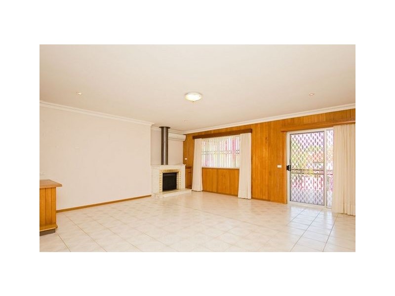 76 Shumack Street, Weetangera ACT 2614