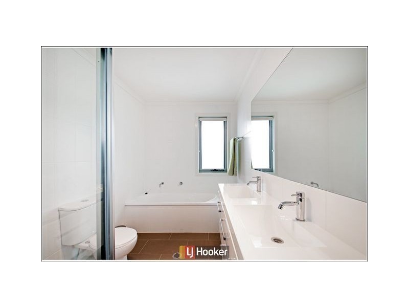 21 Abena Avenue, Crace ACT 2911