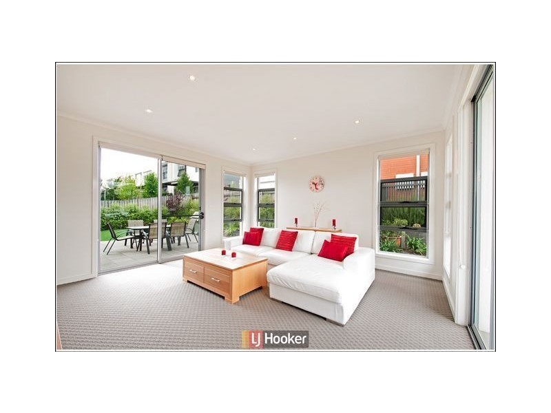 21 Abena Avenue, Crace ACT 2911