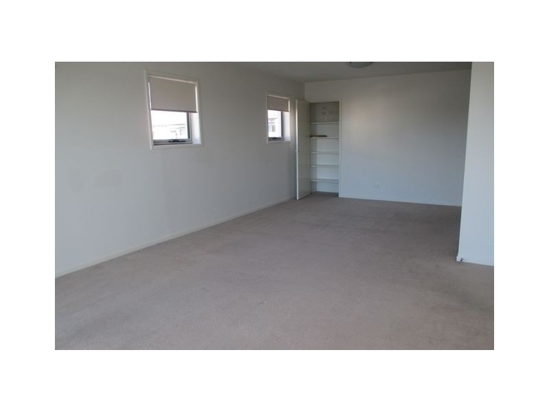 40/329 Flemington Road, Franklin ACT 2913